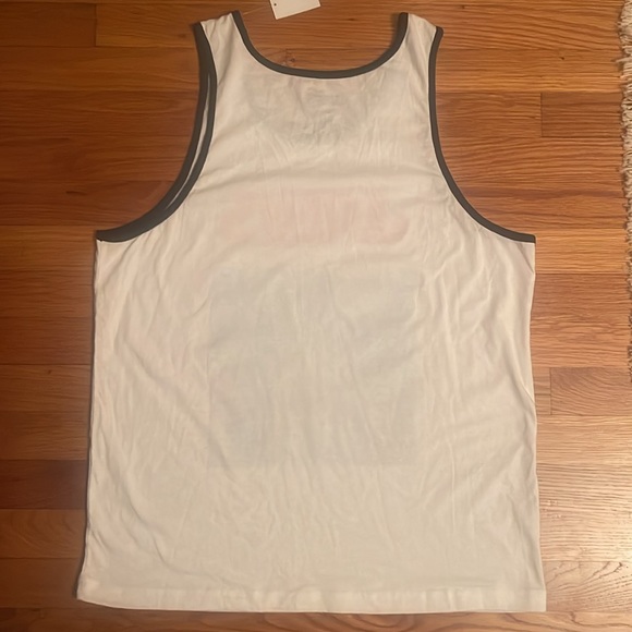 Men’s Jaws Movie Poster Graphic Tank Top - Picture 2 of 5